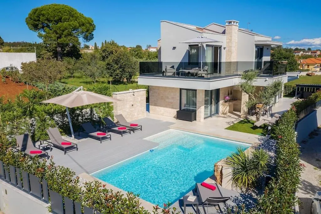 Villa Panamera Kastelir 0*,
