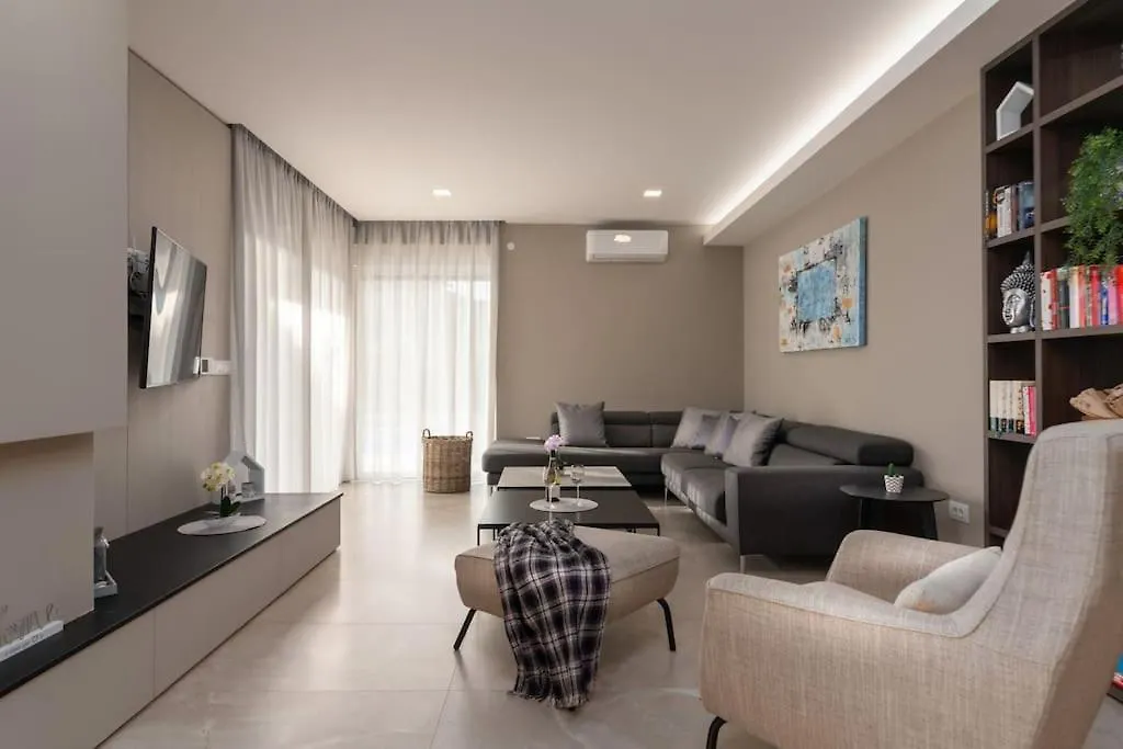 Villa Panamera Kastelir 0*,