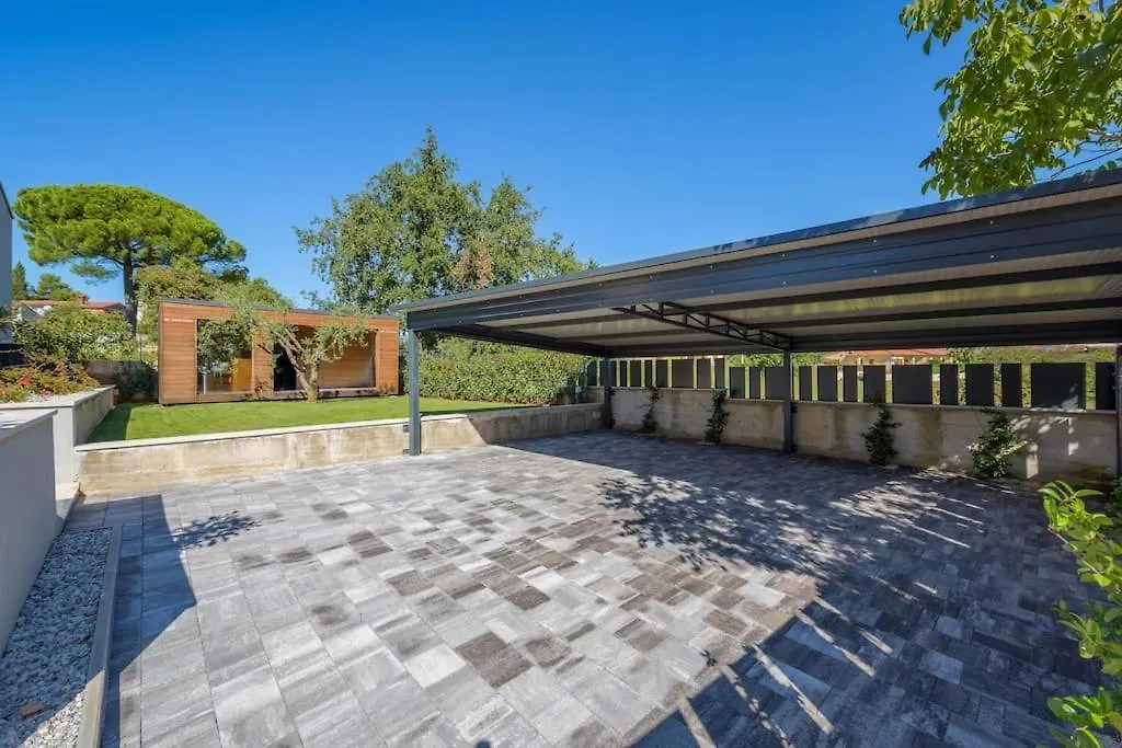 Villa Panamera Kastelir Croatia